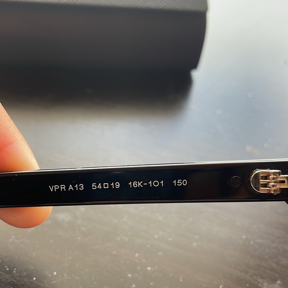 Prada authentic eyeglasses frame - Picture 4 of 5